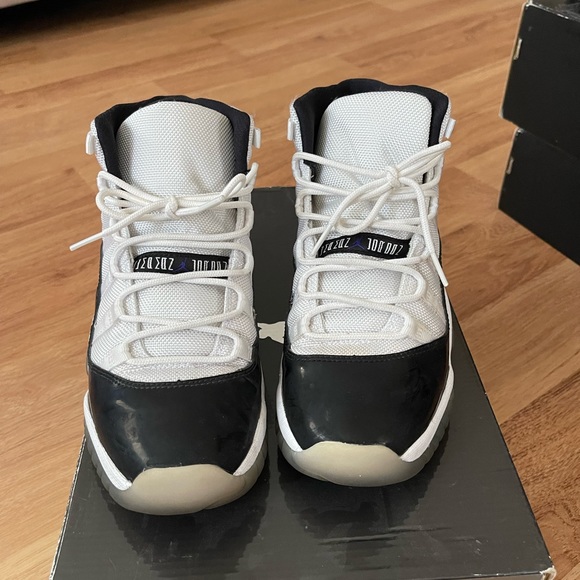 Air Jordan 11 “Concord” 2011 - Picture 4 of 4